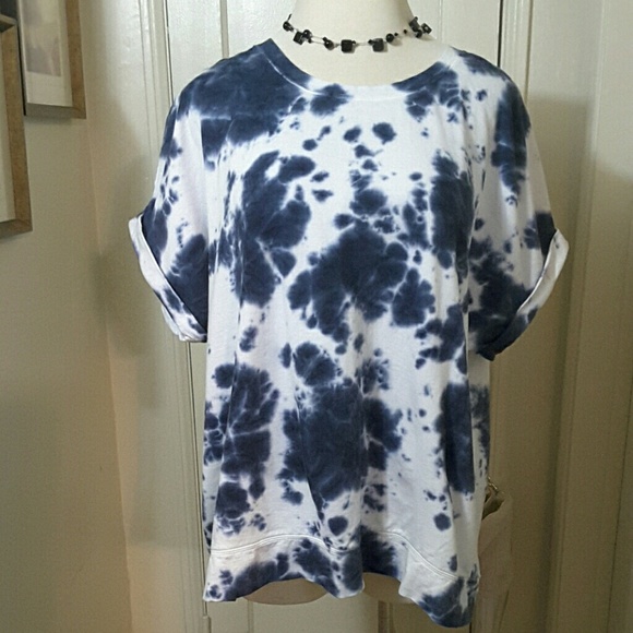 Style & Co. Tops - 🍁STYLE AND CO blue white essential sweatshirt